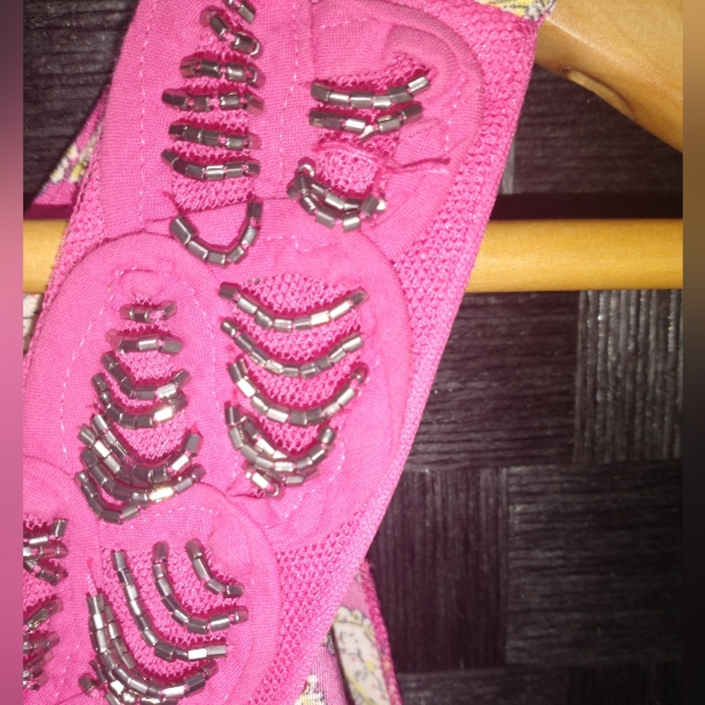 Women's Francesca pink beaded printed dress - Picture 8 of 10